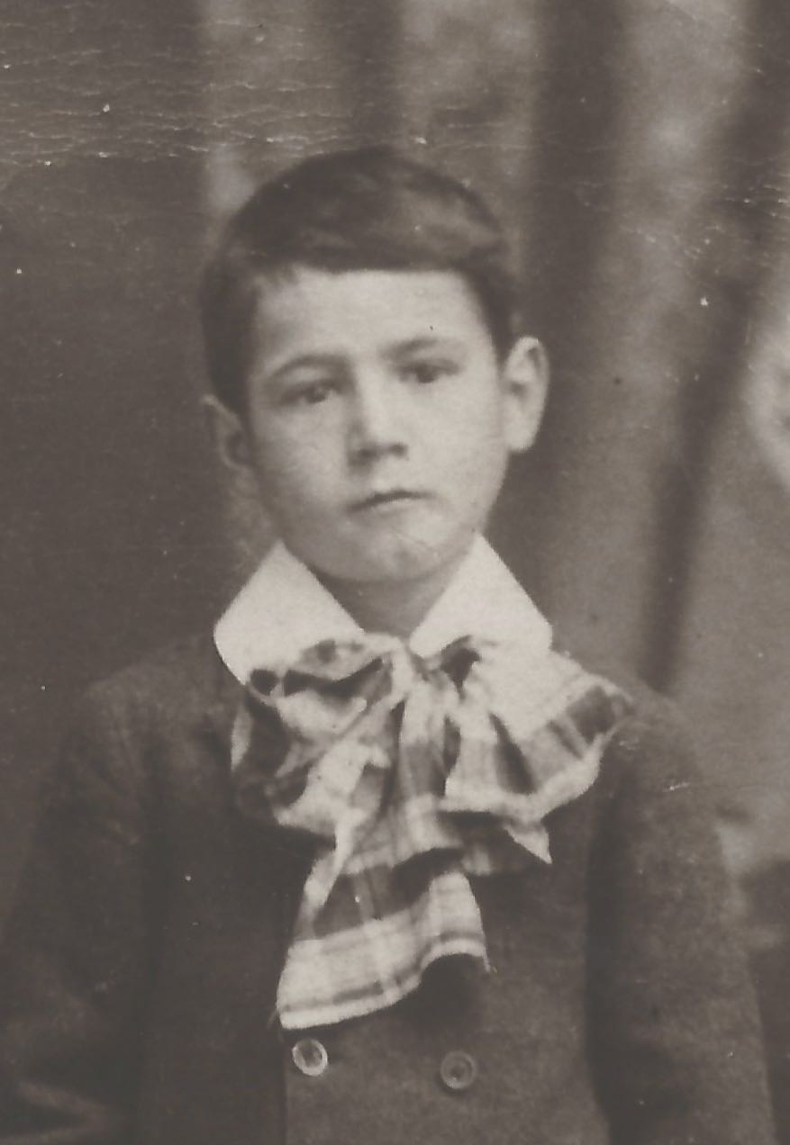 John Joseph Lizette, vers 6 ans